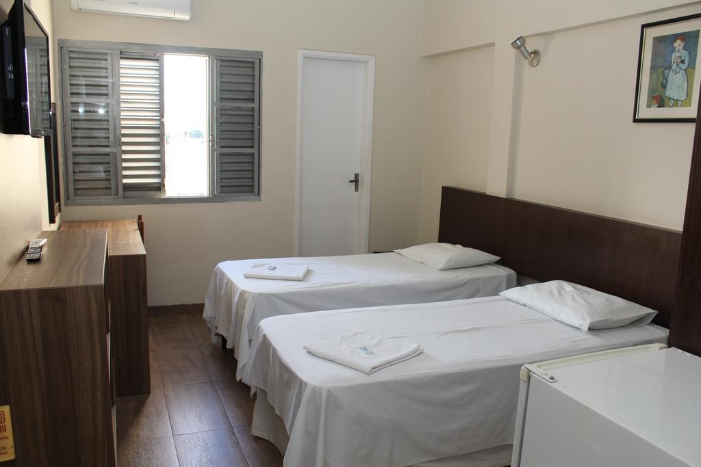 רזנדה Espigao Palace Hotel חדר תמונה