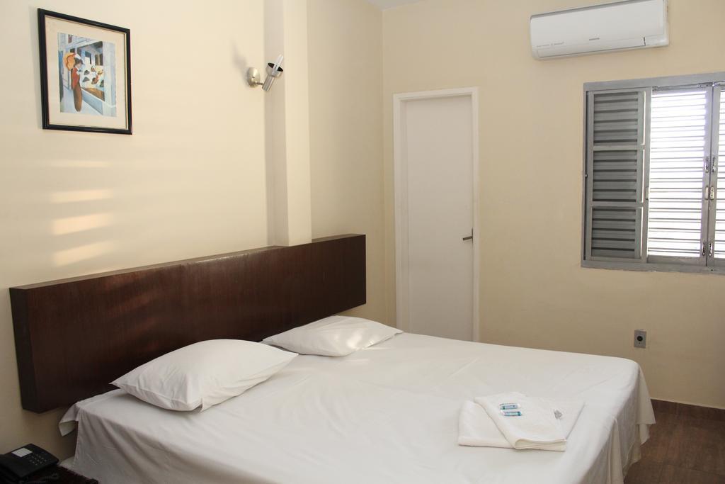רזנדה Espigao Palace Hotel חדר תמונה