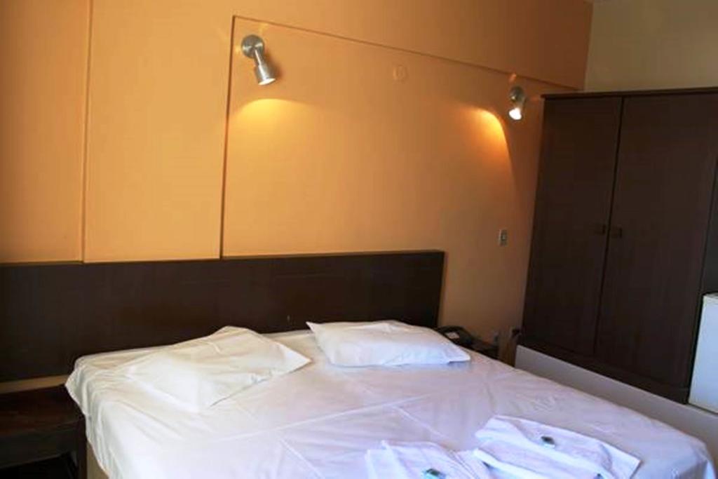 רזנדה Espigao Palace Hotel חדר תמונה